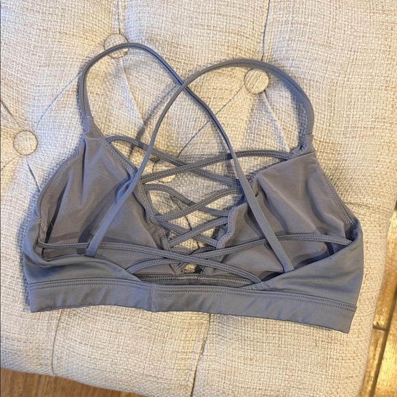 Victoria’s Secret Sport Women's Strappy Gray Sports Bra M - Picture 4 of 6